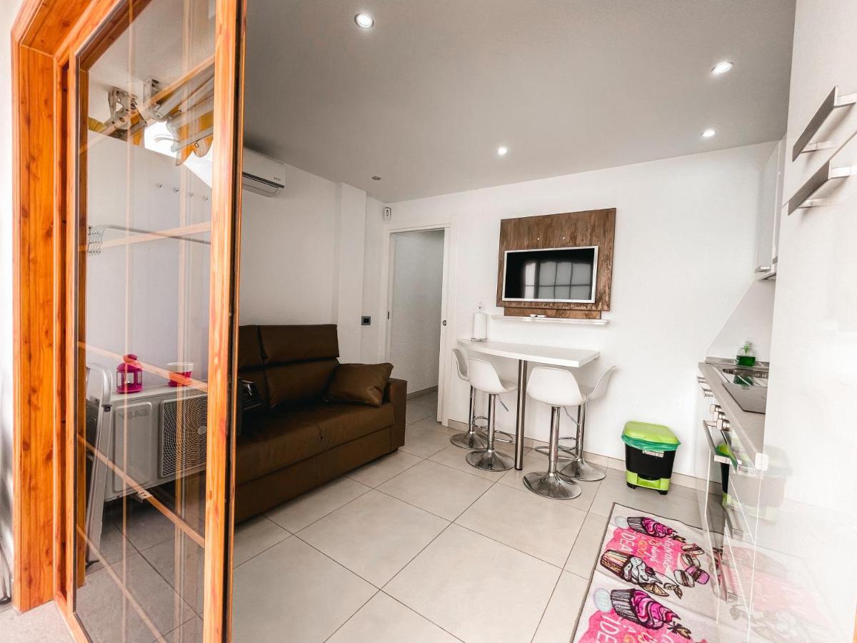 Exclusive Francy'S Apartment In Garden City, Sant'Eugenio アデヘ エクステリア 写真